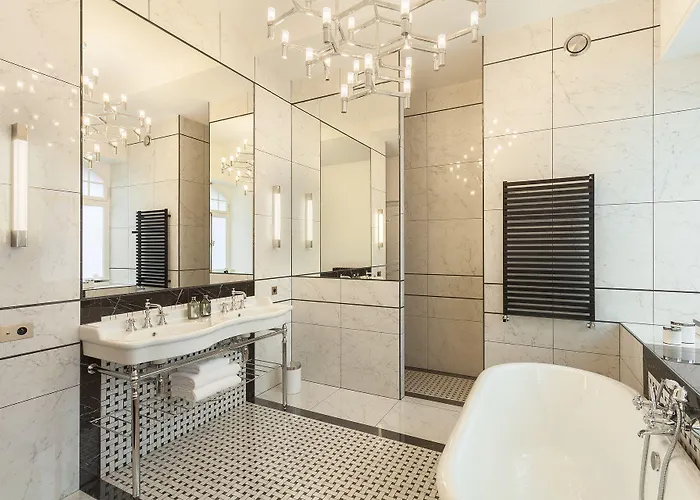 Camoufle 住宿加早餐酒店 4*